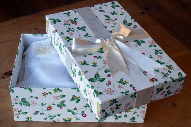 First Communion or Bridesmaid Dress Box in Wild Strawberry White